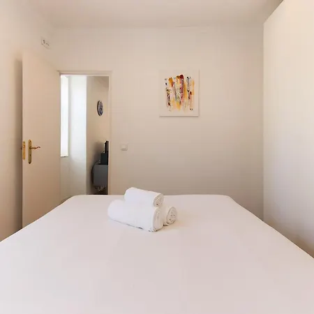 Typical Madragoa By Homing Apartamento *