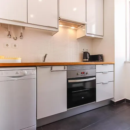 Apartamento Typical Madragoa By Homing Lisboa