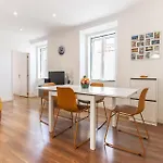 Typical Madragoa By Homing Apartament