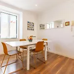 Typical Madragoa By Homing Apartament *
