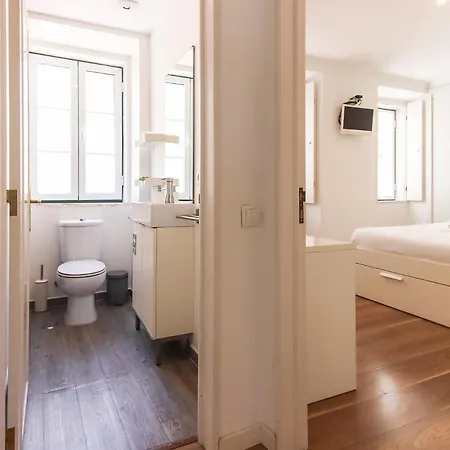 Typical Madragoa By Homing Daire Lisboa